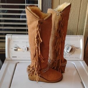 KOOLA BURRA Size 5  Women